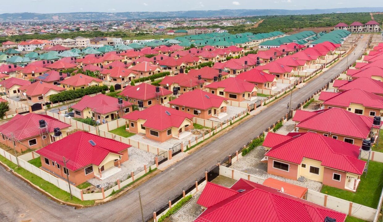 spotcovery-lakeside-estate-gated-community-homeownership-in-accra